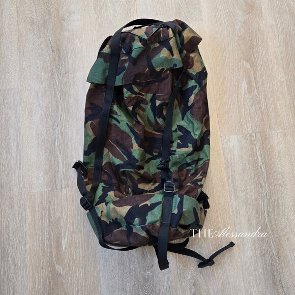 KL Feuchter Ringelai Dutch Army Compression Stuff Sack 100% Polyamide 26.63 oz - Picture 1 of 16